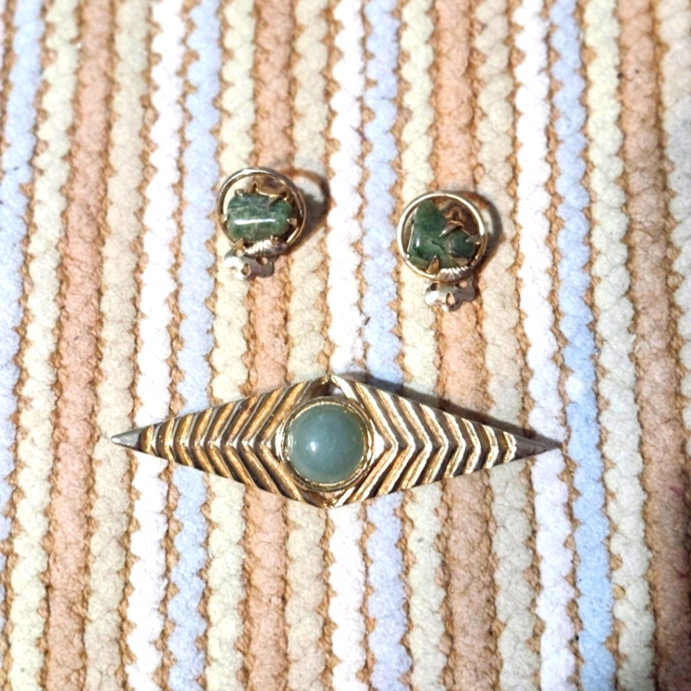 Vintage Coro Jade Brooch and Earrings